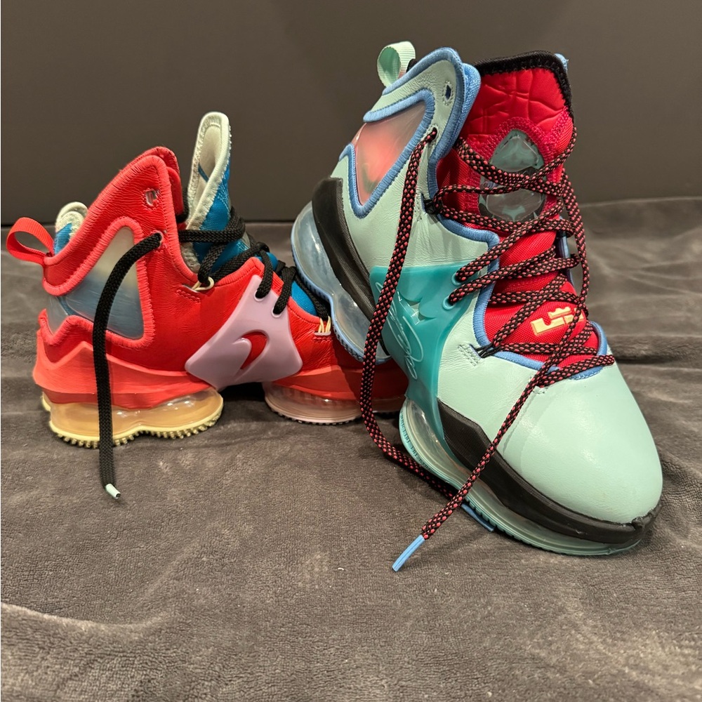 Unisex Authentic LeBron James 17 *RARE*